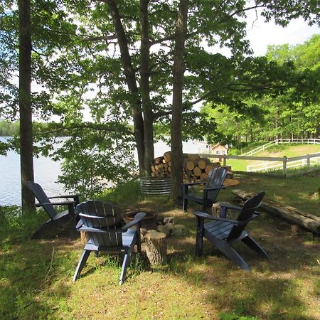 Lake House Lodge Lupton Kültér fotó